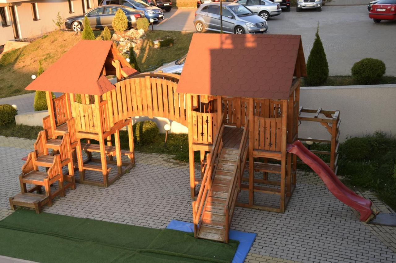 Lux Apartman B1 Milmari كوباونيك المظهر الخارجي الصورة